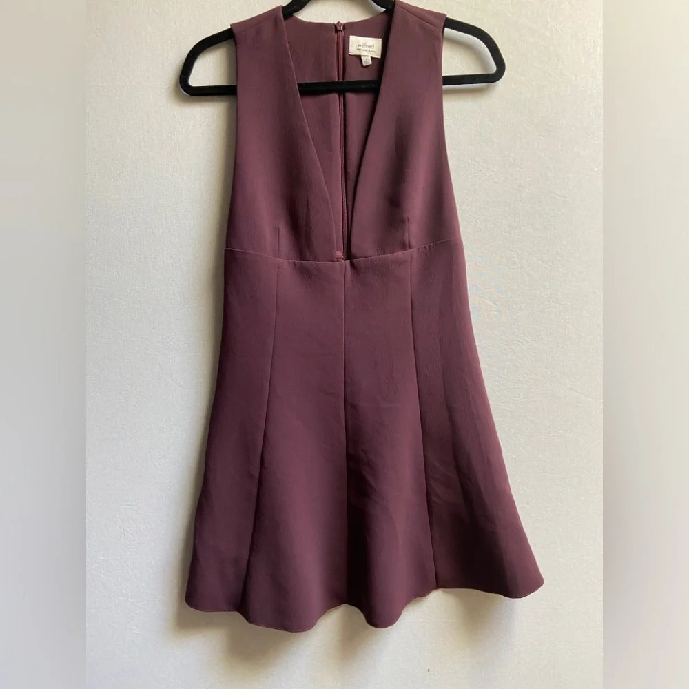 Aritzia Wilfred Montbrun Deep V Neck Fit and Flare Mini Dress Size 6
